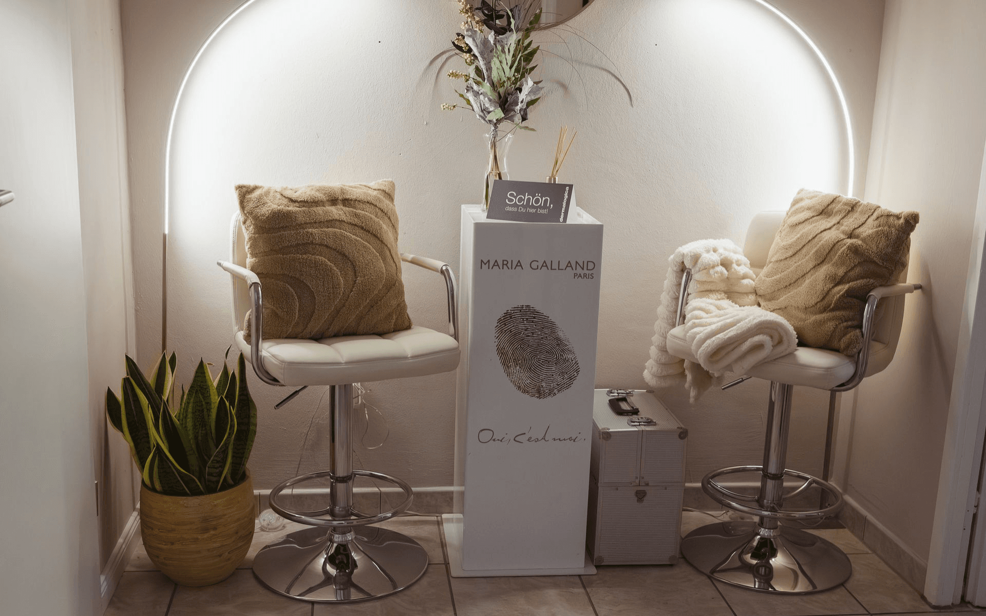 Zweites Bild des Studio-Ambientes, zentral